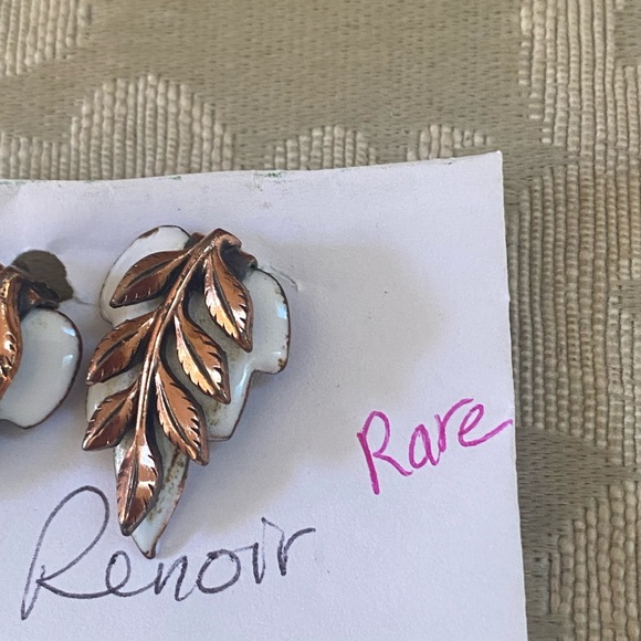 Renoir Matisse clip on Earrings - Picture 3 of 7
